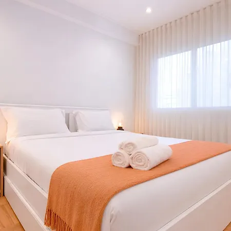 Findme Inporto Santa Catarina Апартаменты *